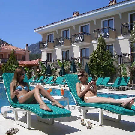 Otel Perdikia