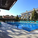 Hotel Perdikia