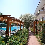 Otel Perdikia 3*