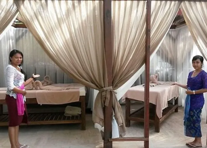 Perdikia Hotel