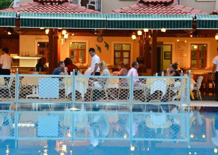 Hotel Perdikia 3*