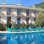 Perdikia Hotel