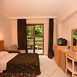 Perdikia Hotel