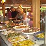 Perdikia Hotel