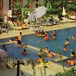 Perdikia Hotel
