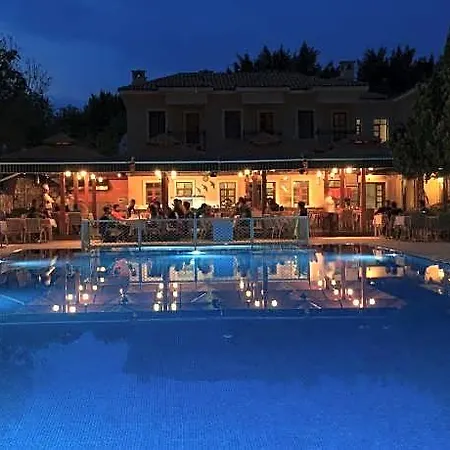 Perdikia Hotel 3*