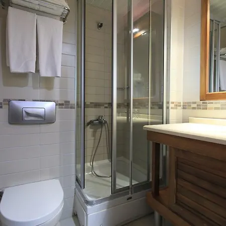 Hotel Perdikia 3*